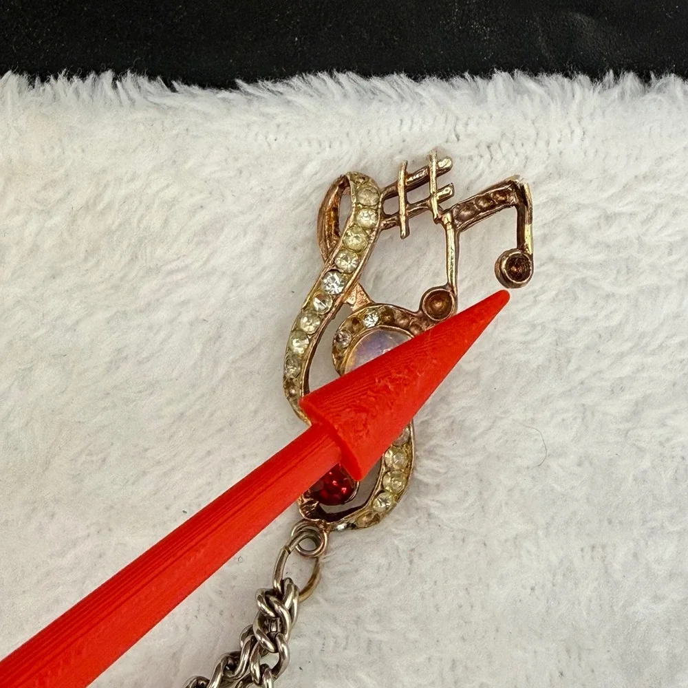 Vintage Chatelaine Brooch Mandle? Musician Gold Tone Rhinestone Music Note